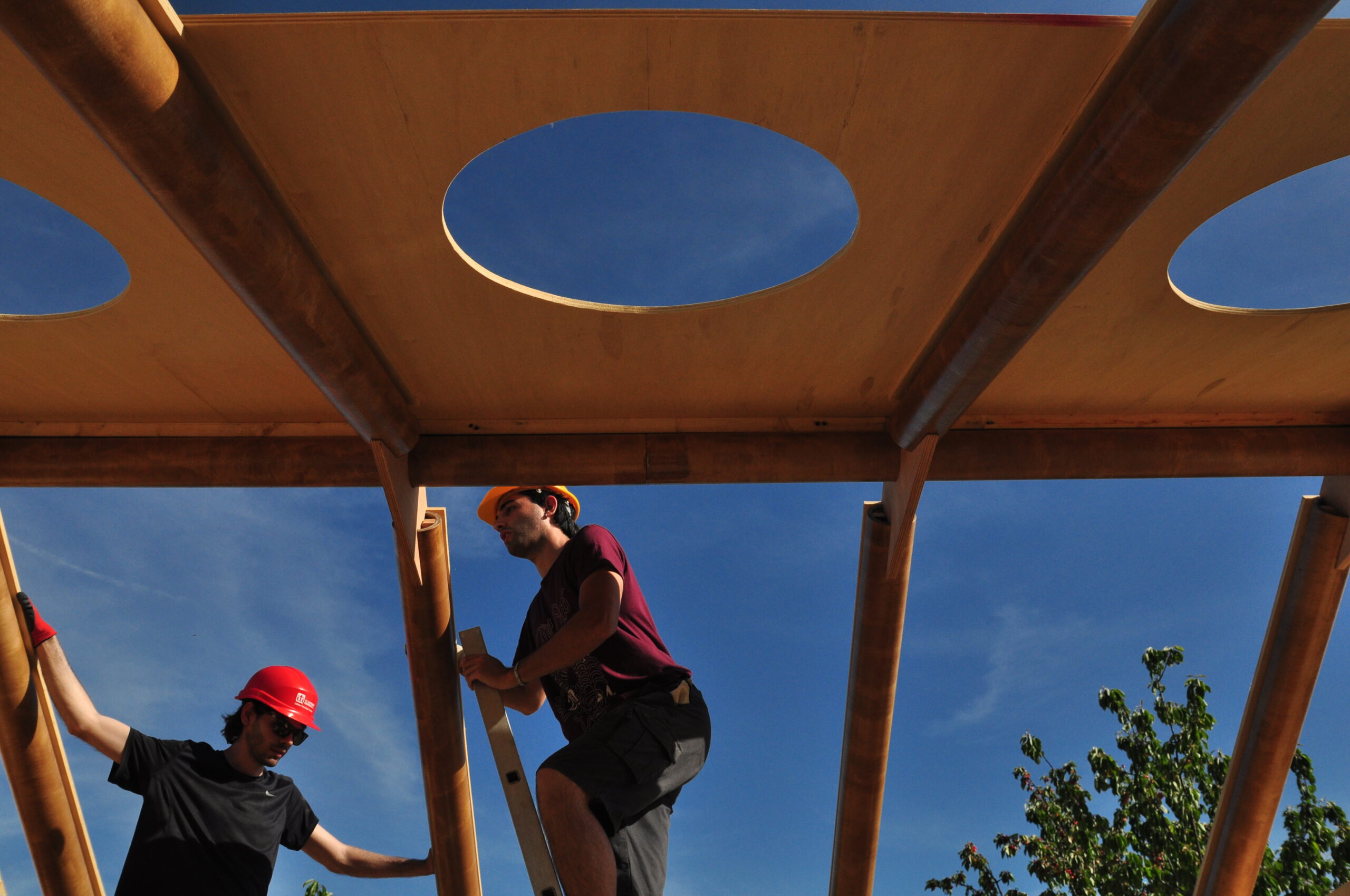 07.1 Wood Panels roof