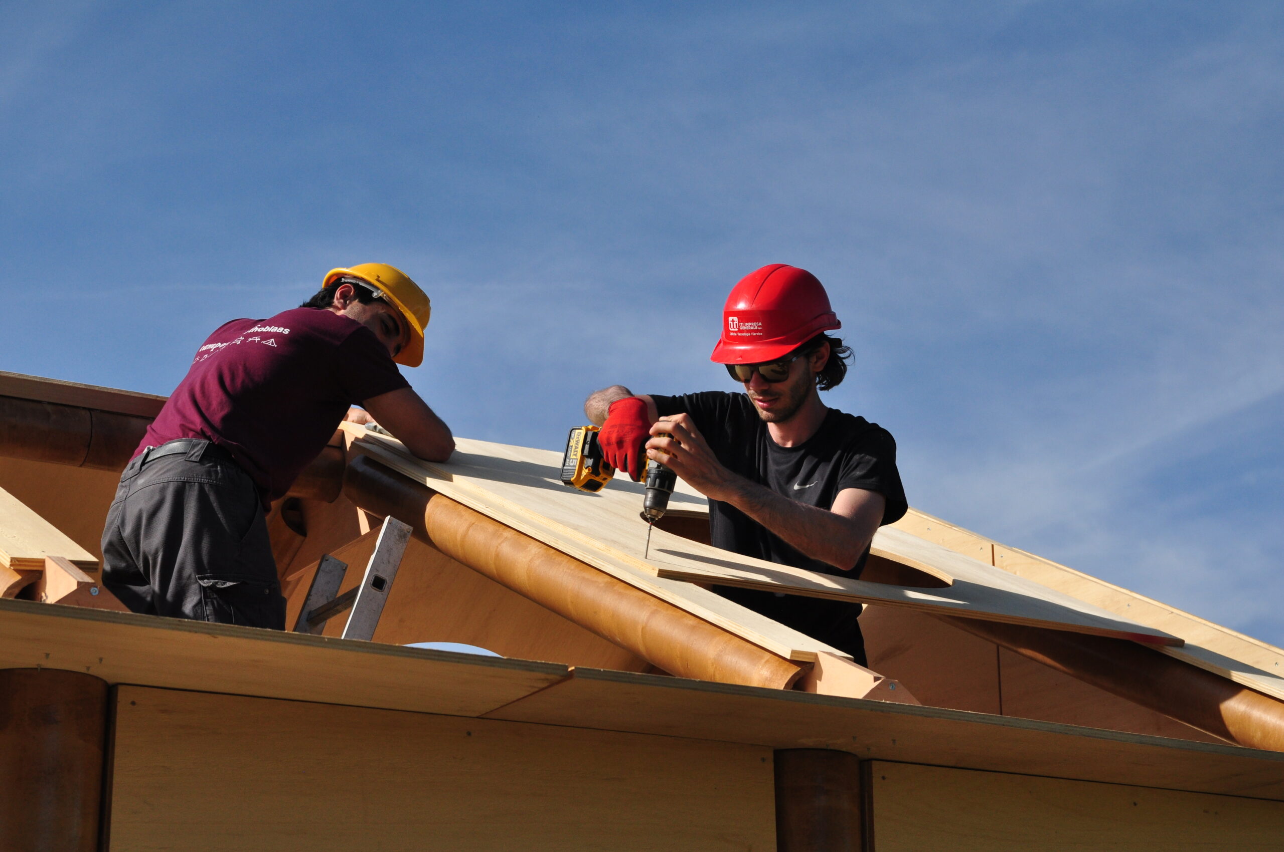 07.2 Wood Panels roof